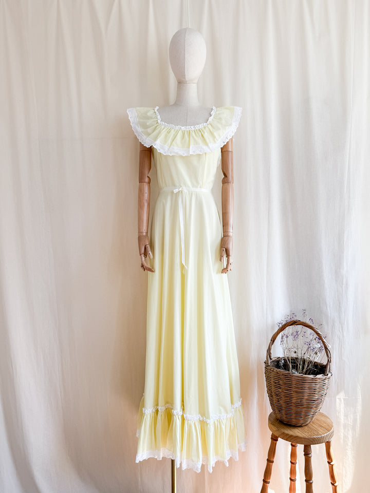 Pretty Soft Yellow Late 70s Bardot Neckline Cotton Maxi Dress