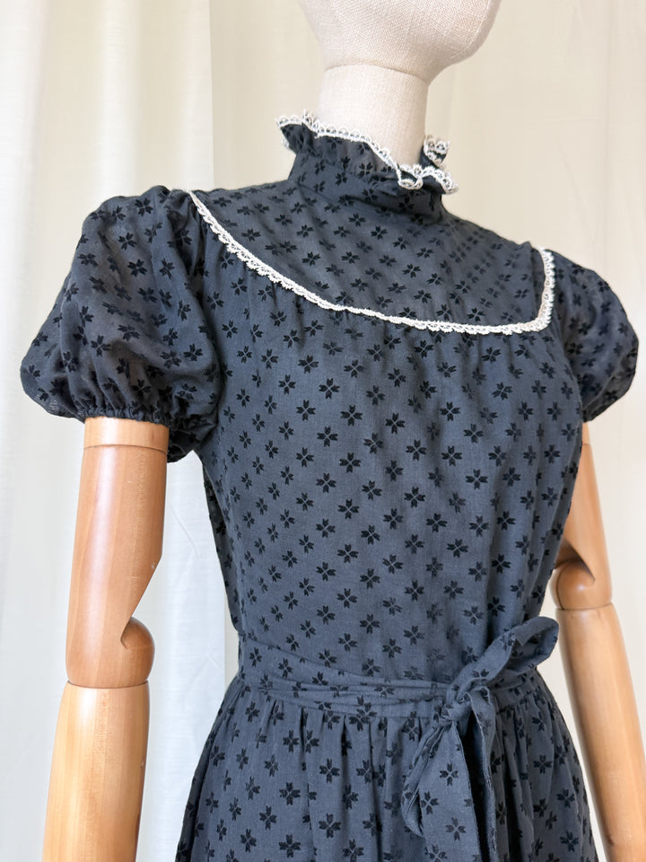 HAUNTING 1970S BLACK COTTON MAXI DRESS