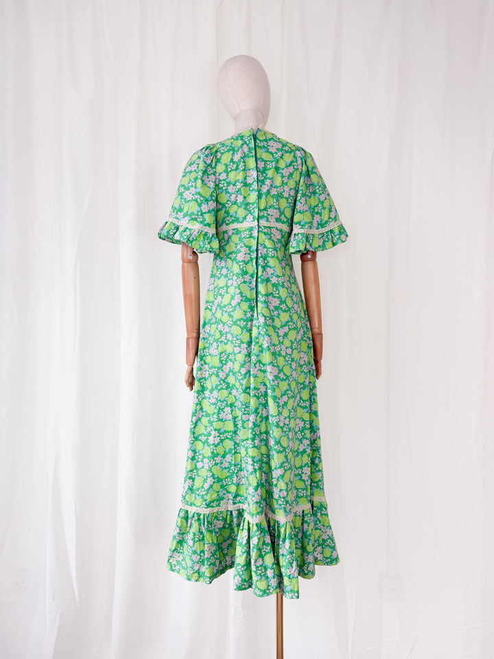 Sweet Rare 1970s Green Angel Sleeve Cotton Maxi Dress