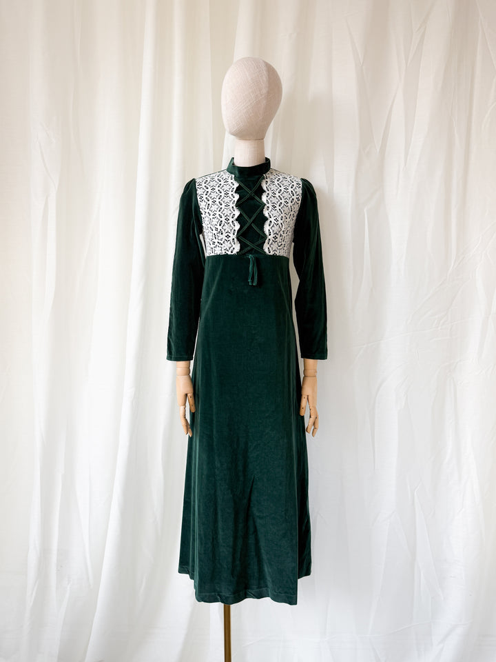 STUNNING 1970S MEDIEVAL REVIVAL GREEN VELVET MAXI DRESS