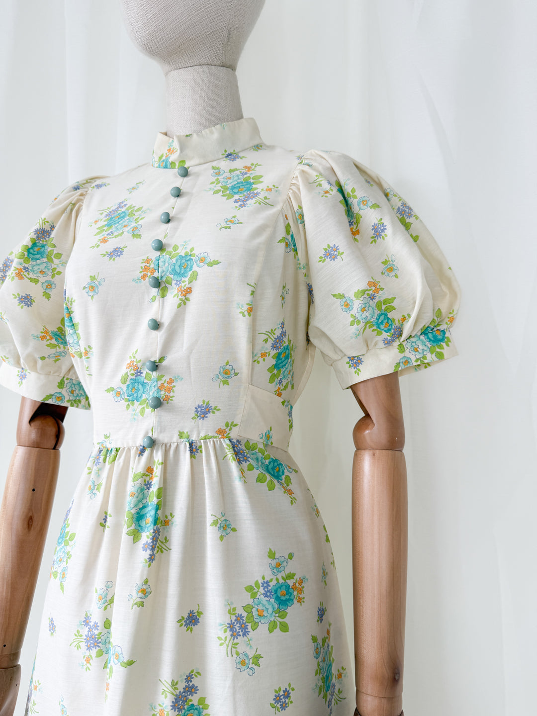 Beautiful Puff Sleeve Floral Cotton 1970s Maxi Dress