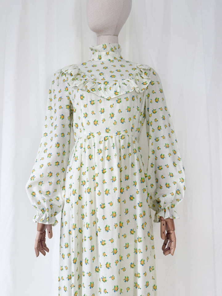 Delicate Beautiful 1970s Floral Cotton Maxi Dress