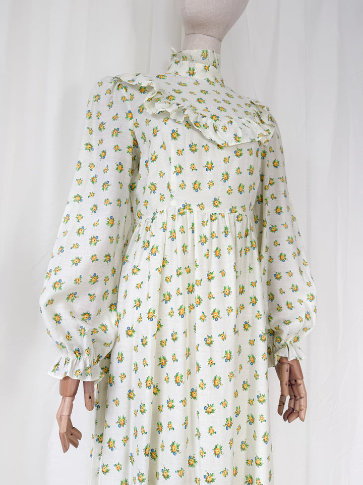 Delicate Beautiful 1970s Floral Cotton Maxi Dress