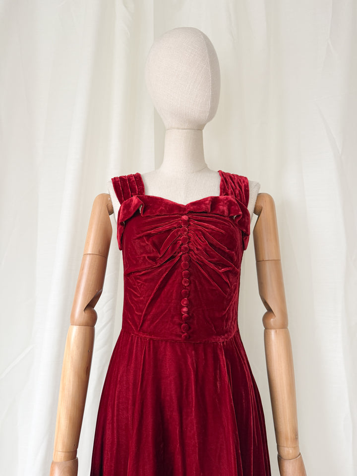 OTHERWORLDLY 1930S 1940S RED SILK VELVET DRESS AND JACKET SET
