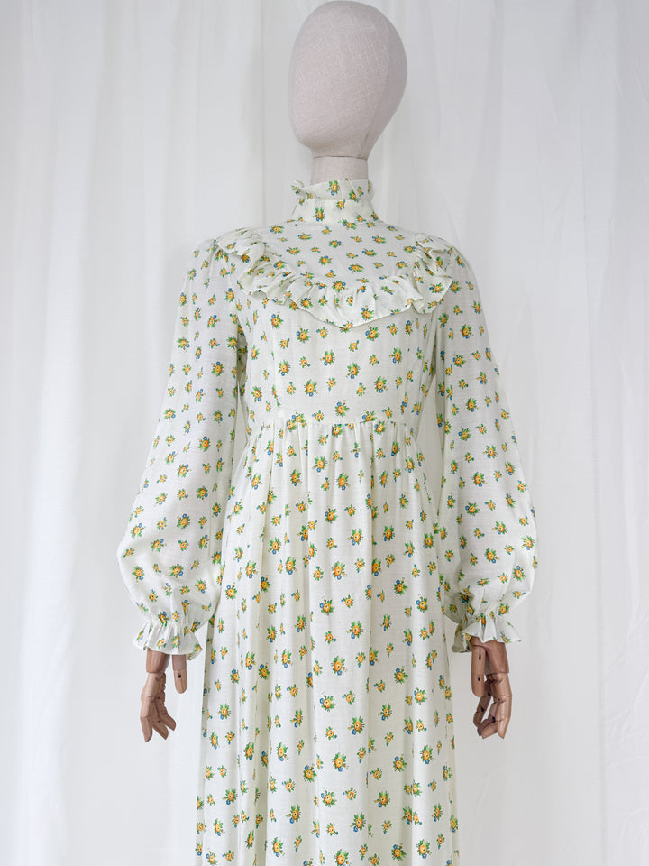 Delicate Beautiful 1970s Floral Cotton Maxi Dress