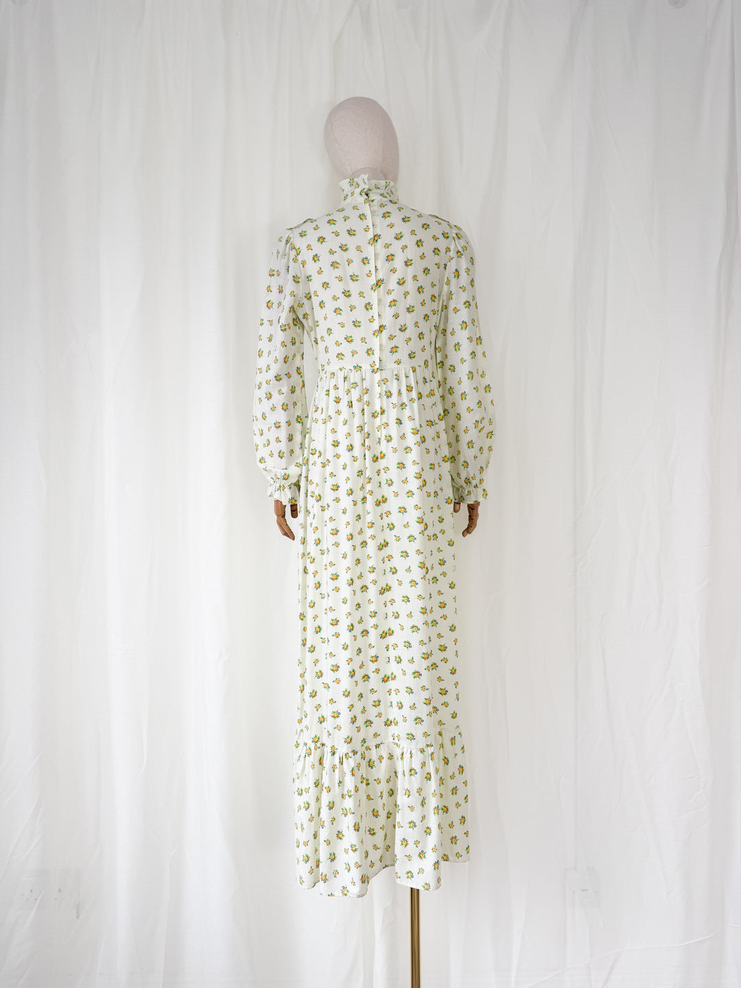 Delicate Beautiful 1970s Floral Cotton Maxi Dress