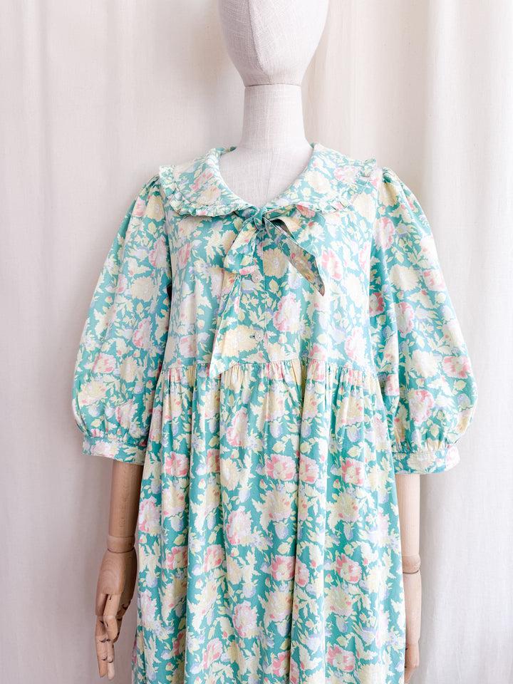 Insane 80s Oversized Smock Floral Cotton Midi Dress by Laura Ashley