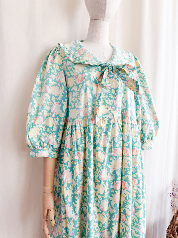Insane 80s Oversized Smock Floral Cotton Midi Dress by Laura Ashley