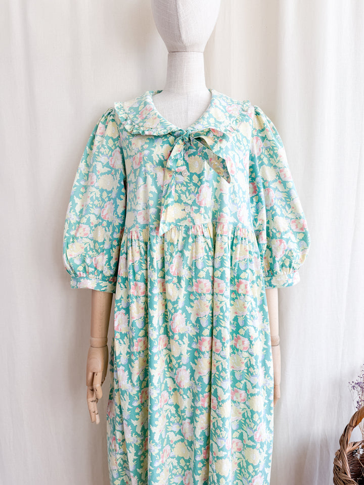 Insane 80s Oversized Smock Floral Cotton Midi Dress by Laura Ashley