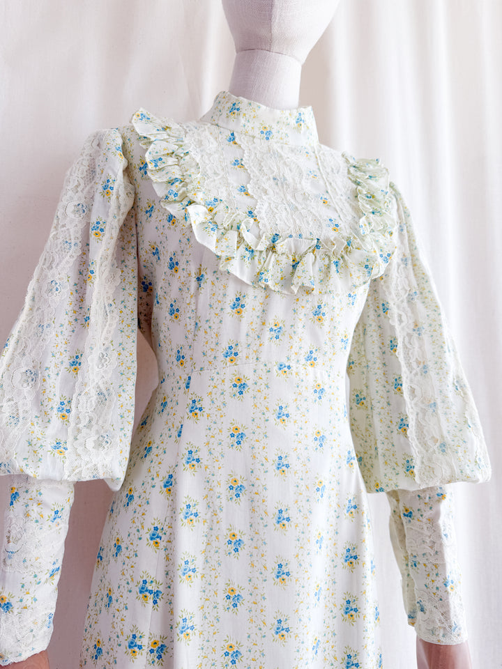 Divine 70s Spring Floral Cotton Lace Trimmed Mutton Sleeve Maxi Dress