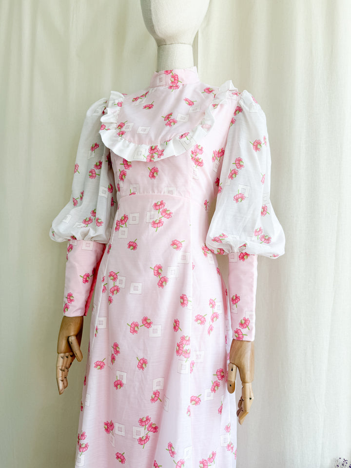 Adorable 70s Pink Floral Cotton Mutton Sleeve Maxi Dress