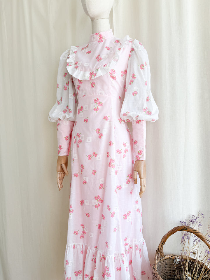 Adorable 70s Pink Floral Cotton Mutton Sleeve Maxi Dress