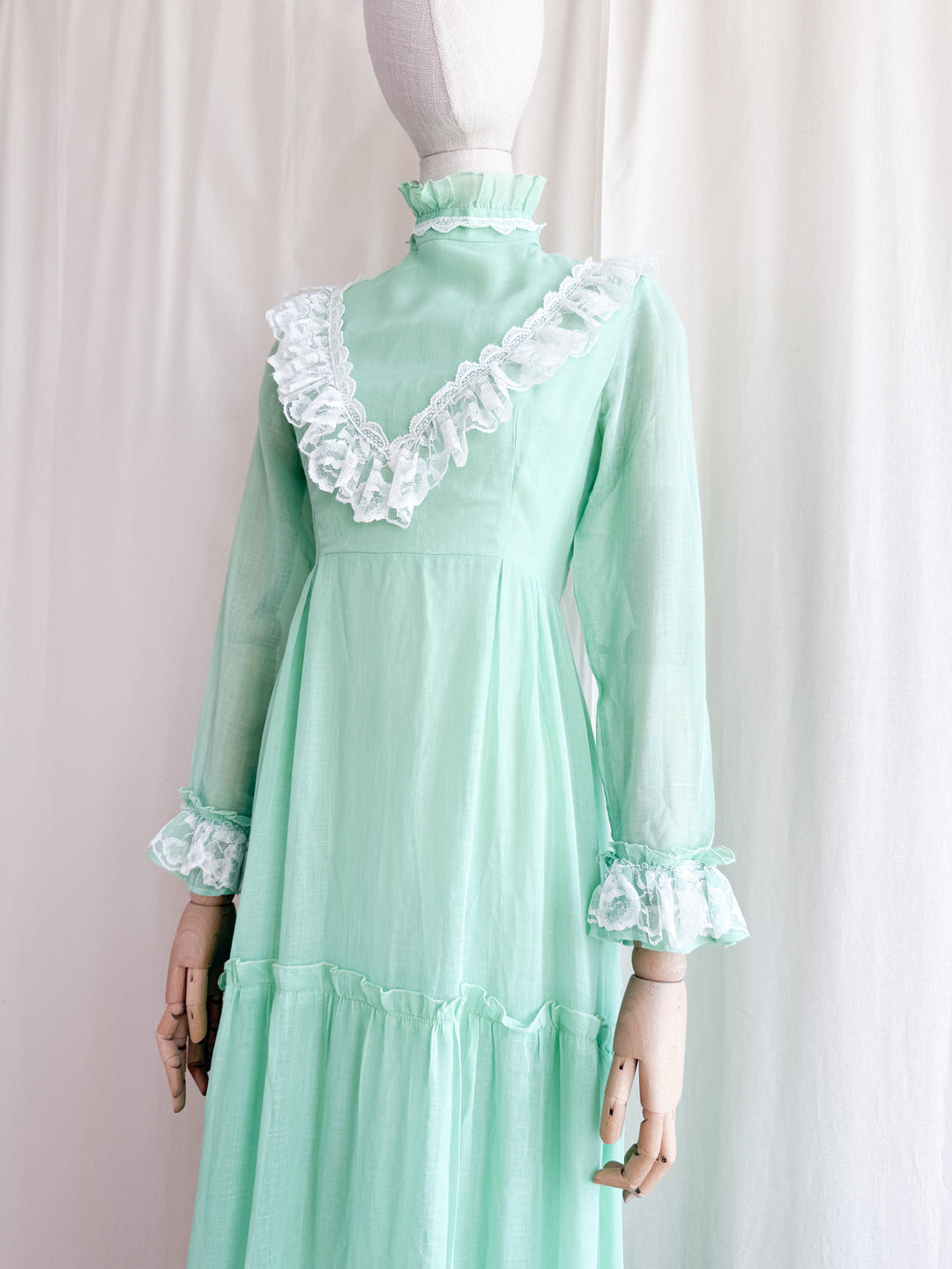 Breathtaking 70s Soft Green Lace Trimmed Ethereal Cotton Maxi Dress