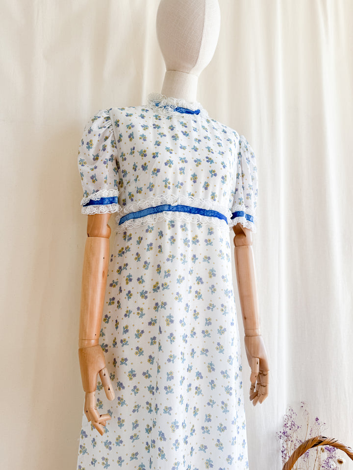 Lovely 70s Floral Cotton Lace Trimmed Maxi Dress