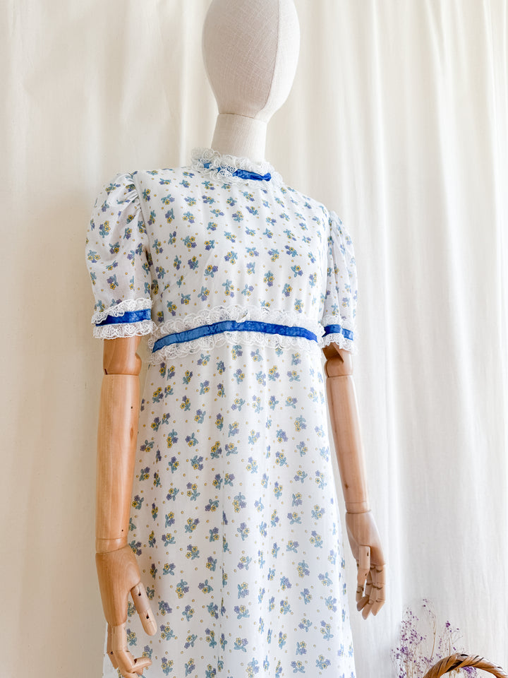 Lovely 70s Floral Cotton Lace Trimmed Maxi Dress