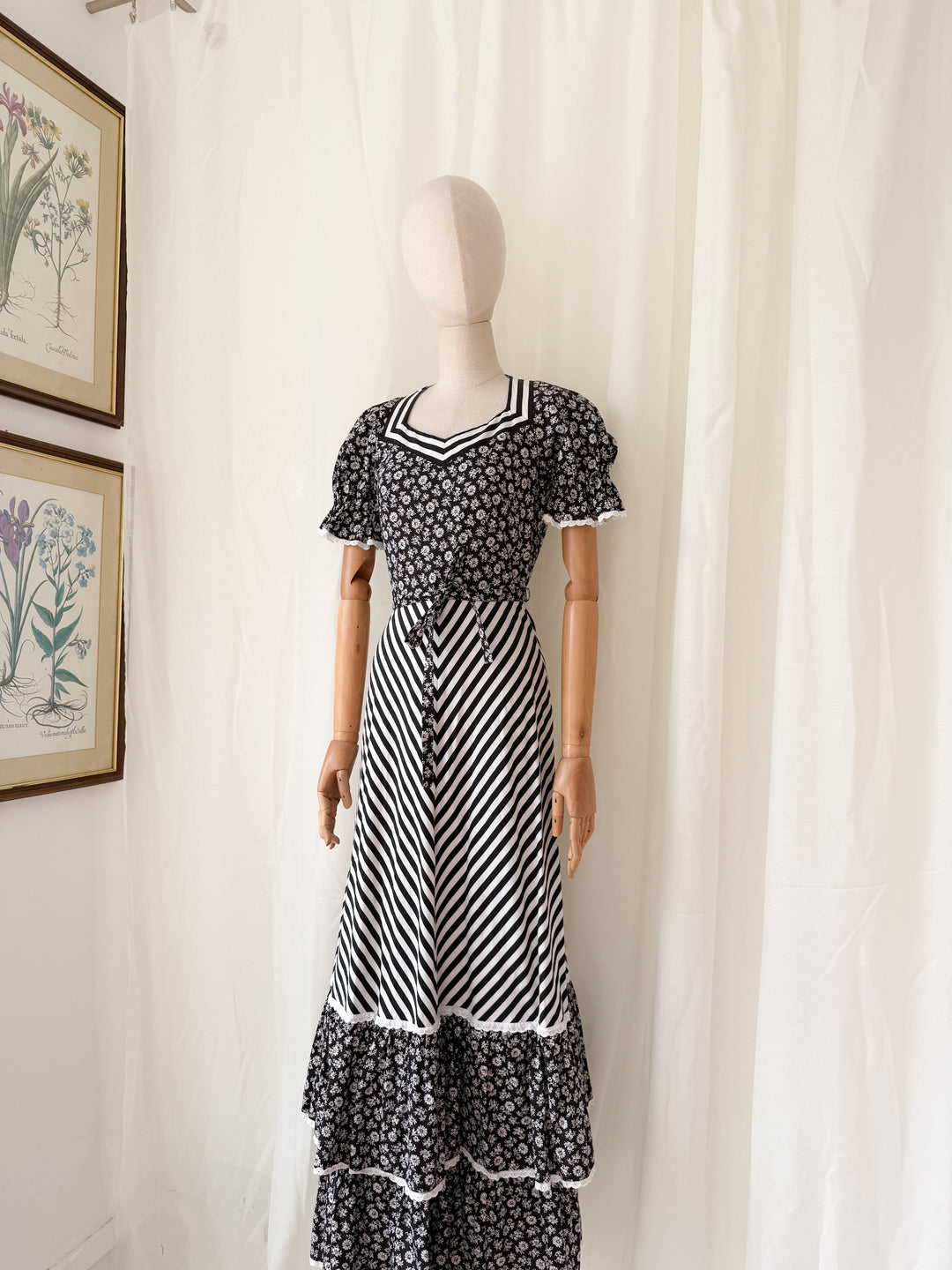 Beautiful 1970s Monochrome Black Chevron Cotton Maxi Dress