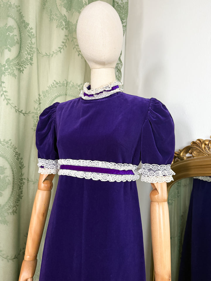 SABRINA ~ ADORABLE HAUNTING LATE 1960S JOHN CHARLES PURPLE VELVET MAXI DRESS