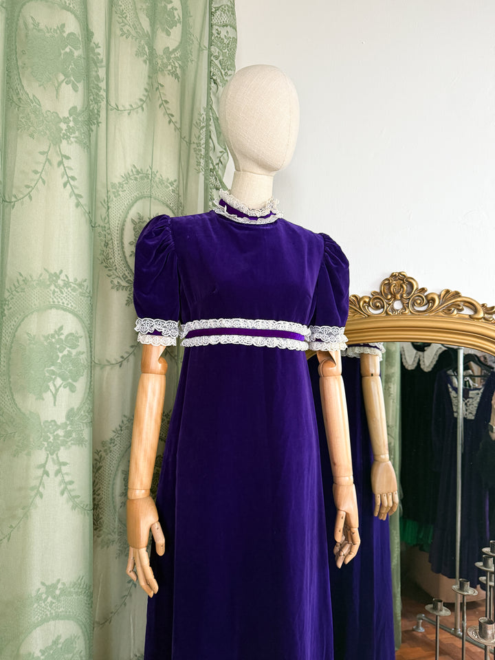 SABRINA ~ ADORABLE HAUNTING LATE 1960S JOHN CHARLES PURPLE VELVET MAXI DRESS