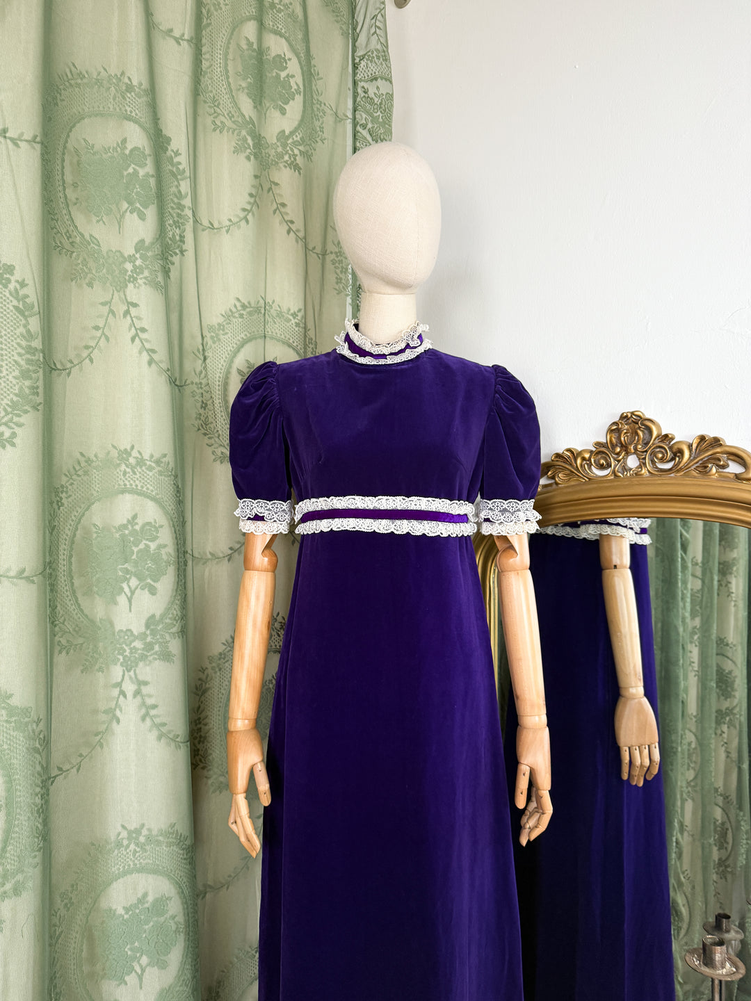 SABRINA ~ ADORABLE HAUNTING LATE 1960S JOHN CHARLES PURPLE VELVET MAXI DRESS