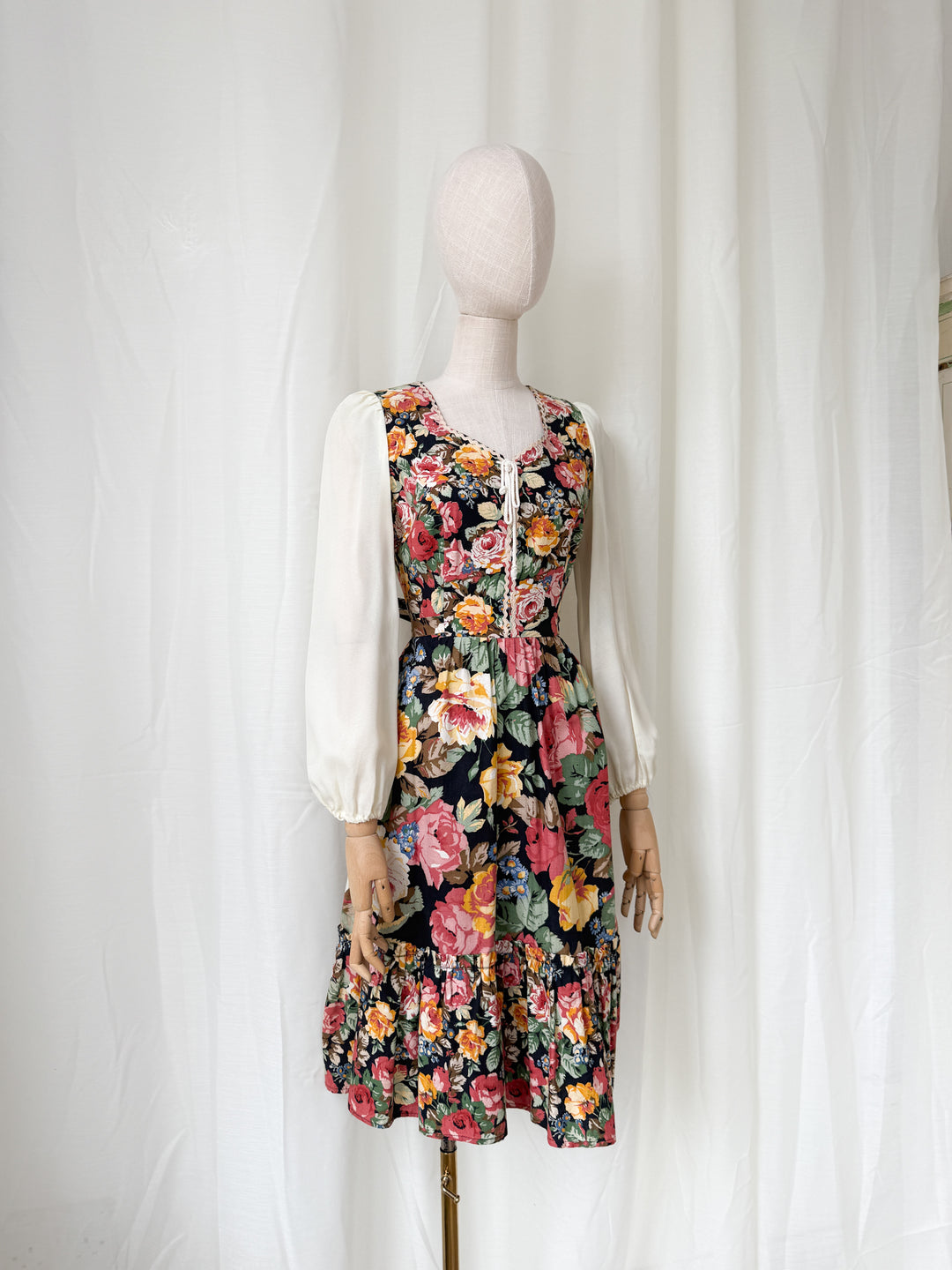 Pretty 1970s Corset Bodice Cotton Floral Midi Dress
