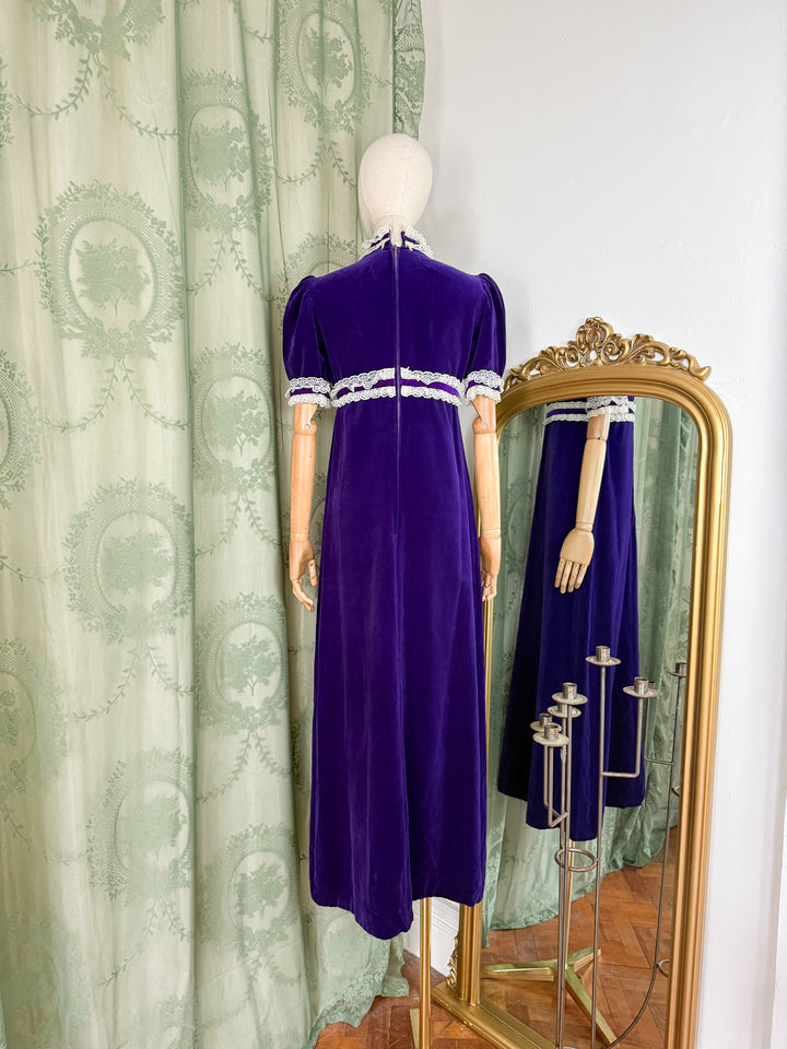 SABRINA ~ ADORABLE HAUNTING LATE 1960S JOHN CHARLES PURPLE VELVET MAXI DRESS