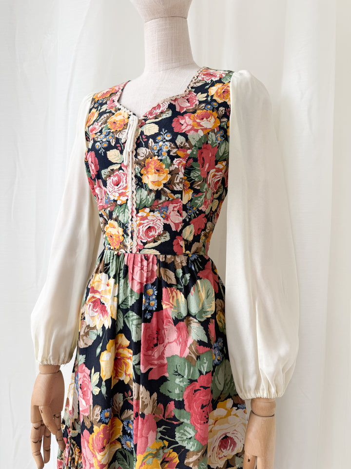 Pretty 1970s Corset Bodice Cotton Floral Midi Dress