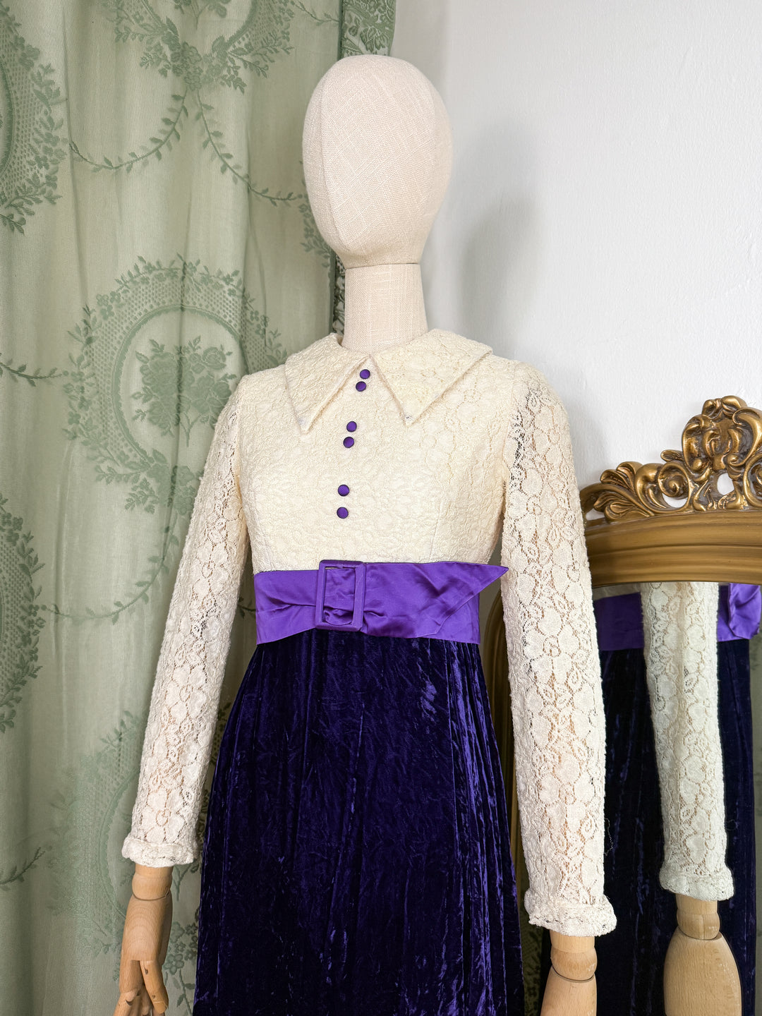 ENDORA ~ BEAUTIFUL RARE LATE 1960S VELVET AND LACE MAXI DRESS