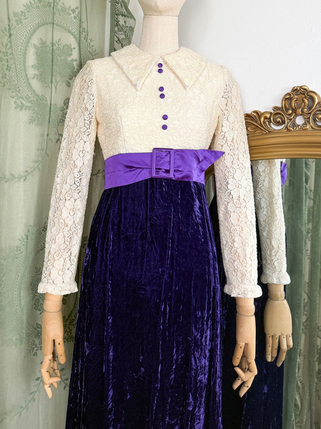 ENDORA ~ BEAUTIFUL RARE LATE 1960S VELVET AND LACE MAXI DRESS