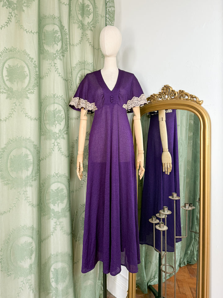 AURORE ~ GORGEOUS 1970S LACE TRIMMED PURPLE MAXI DRESS