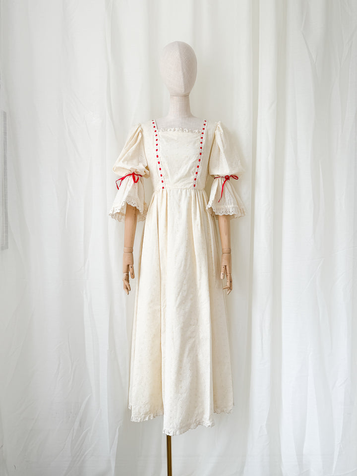 Absolutely Stunning 1970s Broderie Anglaise Cotton Maxi Dress