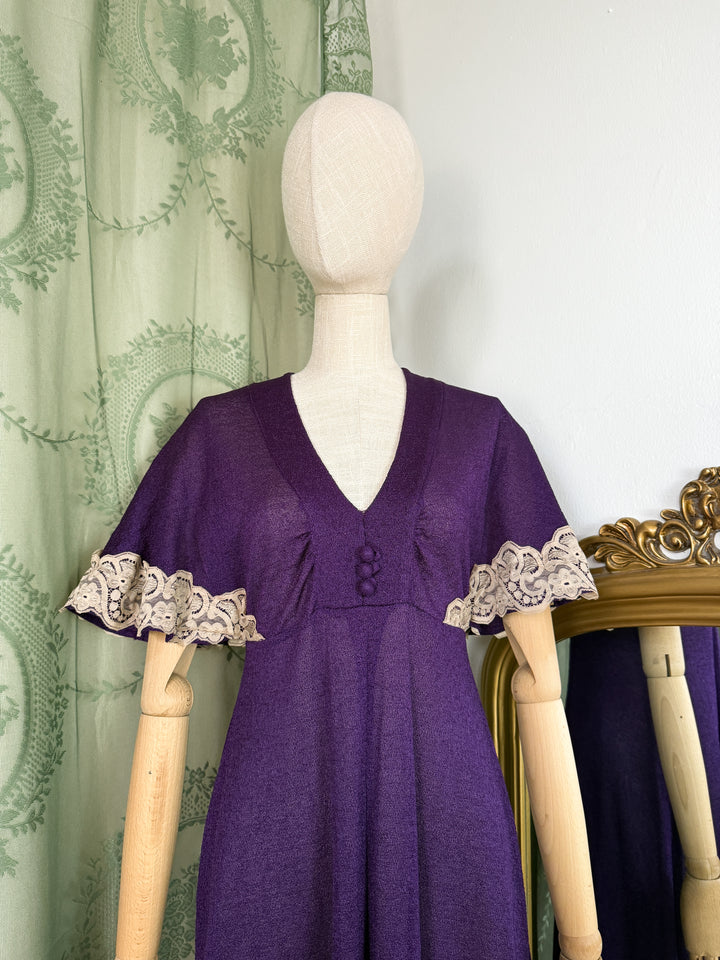 AURORE ~ GORGEOUS 1970S LACE TRIMMED PURPLE MAXI DRESS