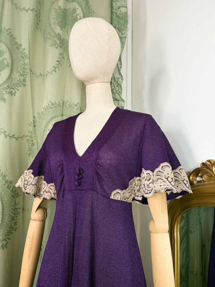 AURORE ~ GORGEOUS 1970S LACE TRIMMED PURPLE MAXI DRESS
