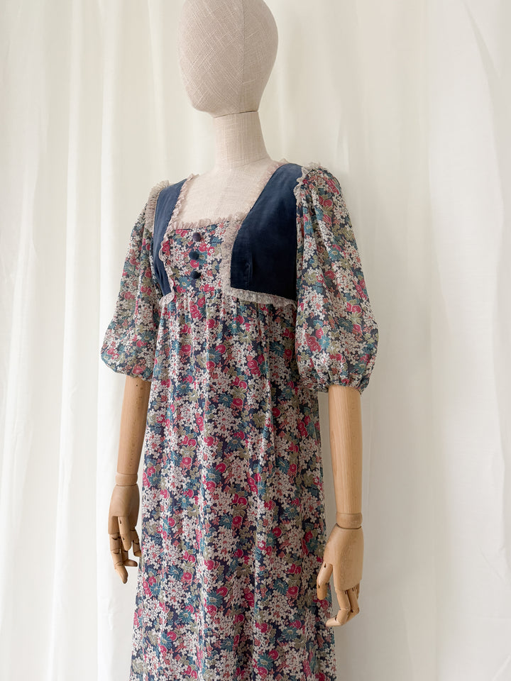 Gorgeous 1970s Floral Cotton Velvet Bodice Maxi Dress by Debenhams