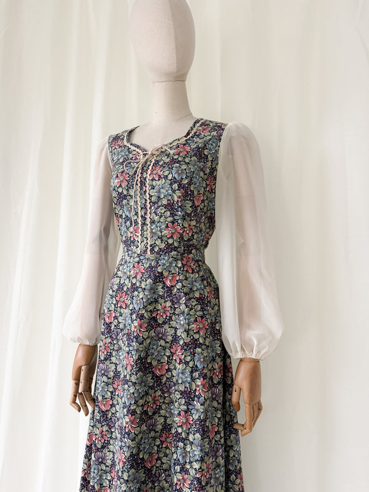 Romantic 70s Floral Cotton Eyelet Bodice Prairie Dress