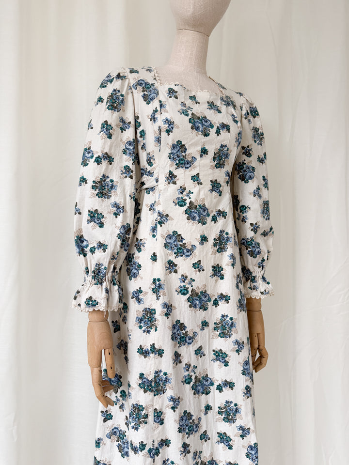 Gorgeous 70s Soft Raw Cotton Floral Prairie Dress