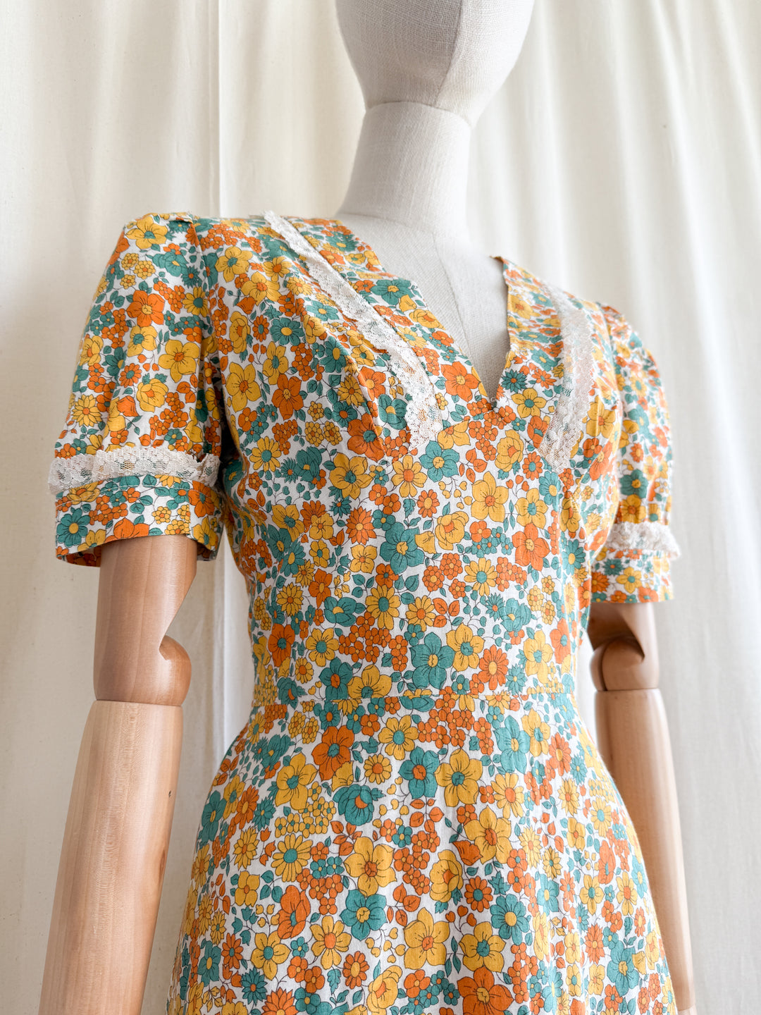 Stunning 70s Bohemian Floral Cotton Lace Trimmed Maxi Dress