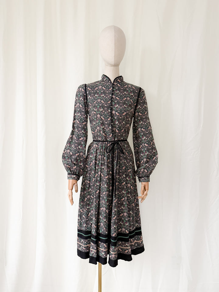 Precious Rare 1970s Origin Liberty William Morris Strawberry Thief Wool Blend Midi Dress