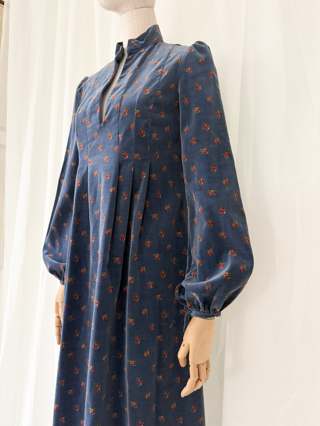Divine Rare Breathtaking 70s Blue Velvet Maxi Smock Dress by Jebina