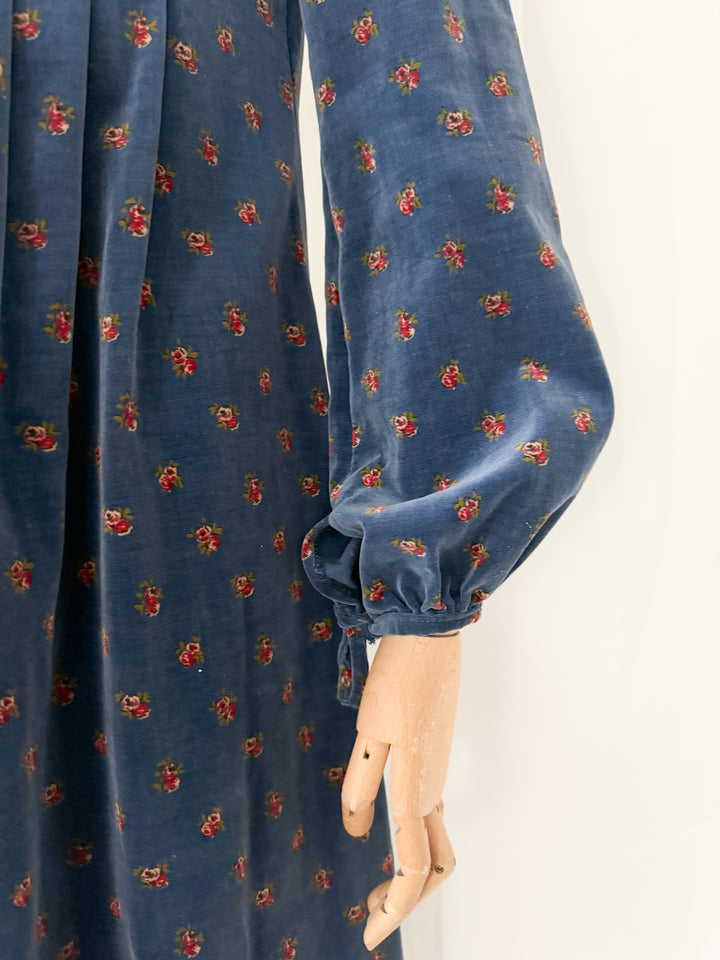 Divine Rare Breathtaking 70s Blue Velvet Maxi Smock Dress by Jebina