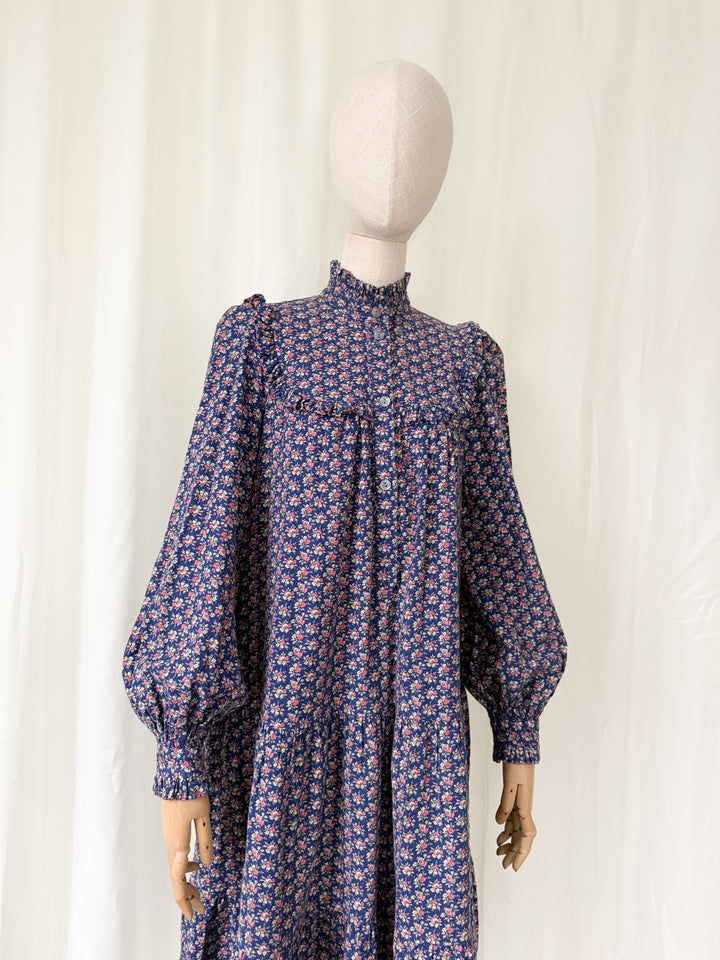 Pretty Rare 1970s Laura Ashley Floral Cotton Smock Dress