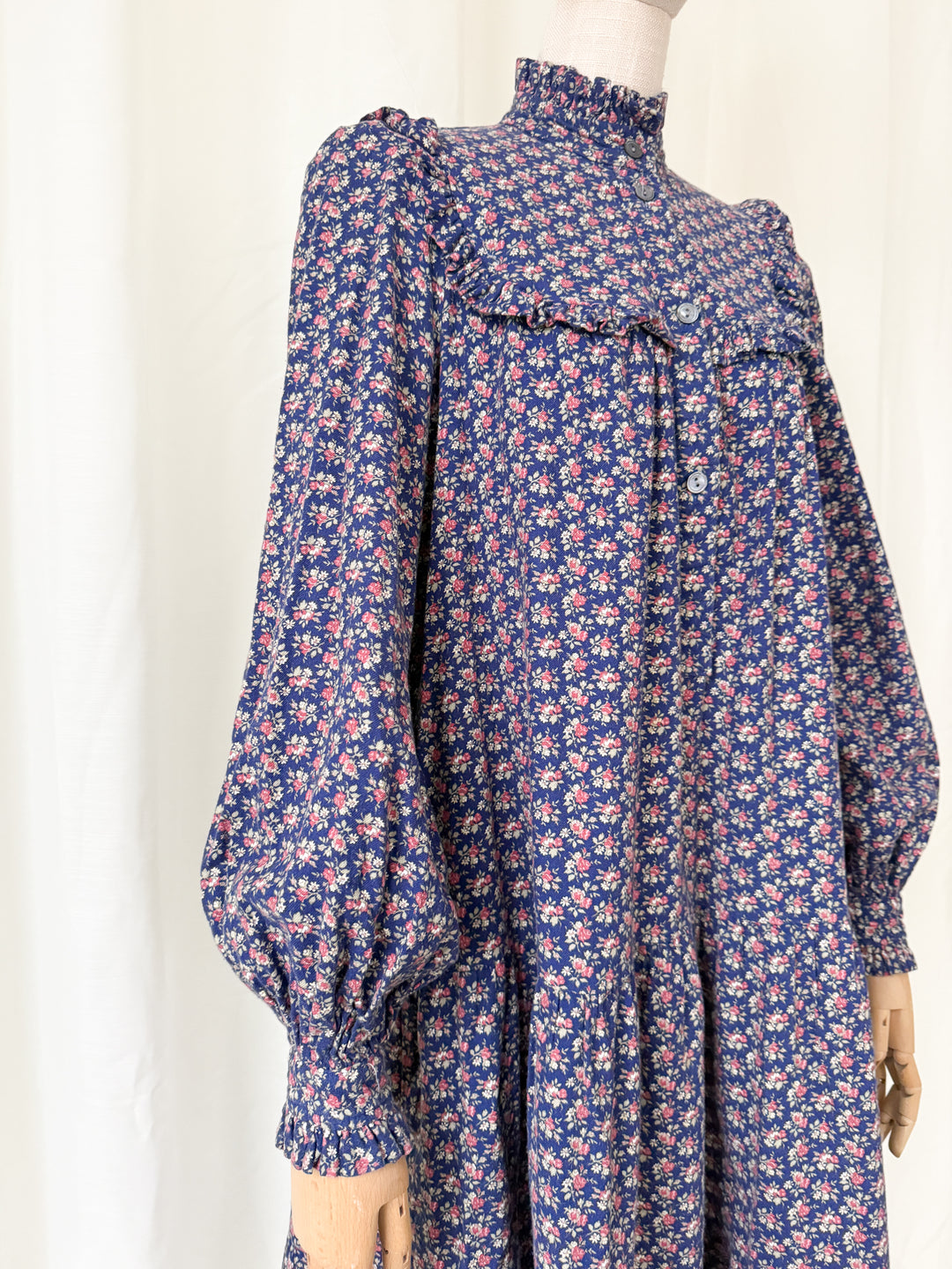 Pretty Rare 1970s Laura Ashley Floral Cotton Smock Dress
