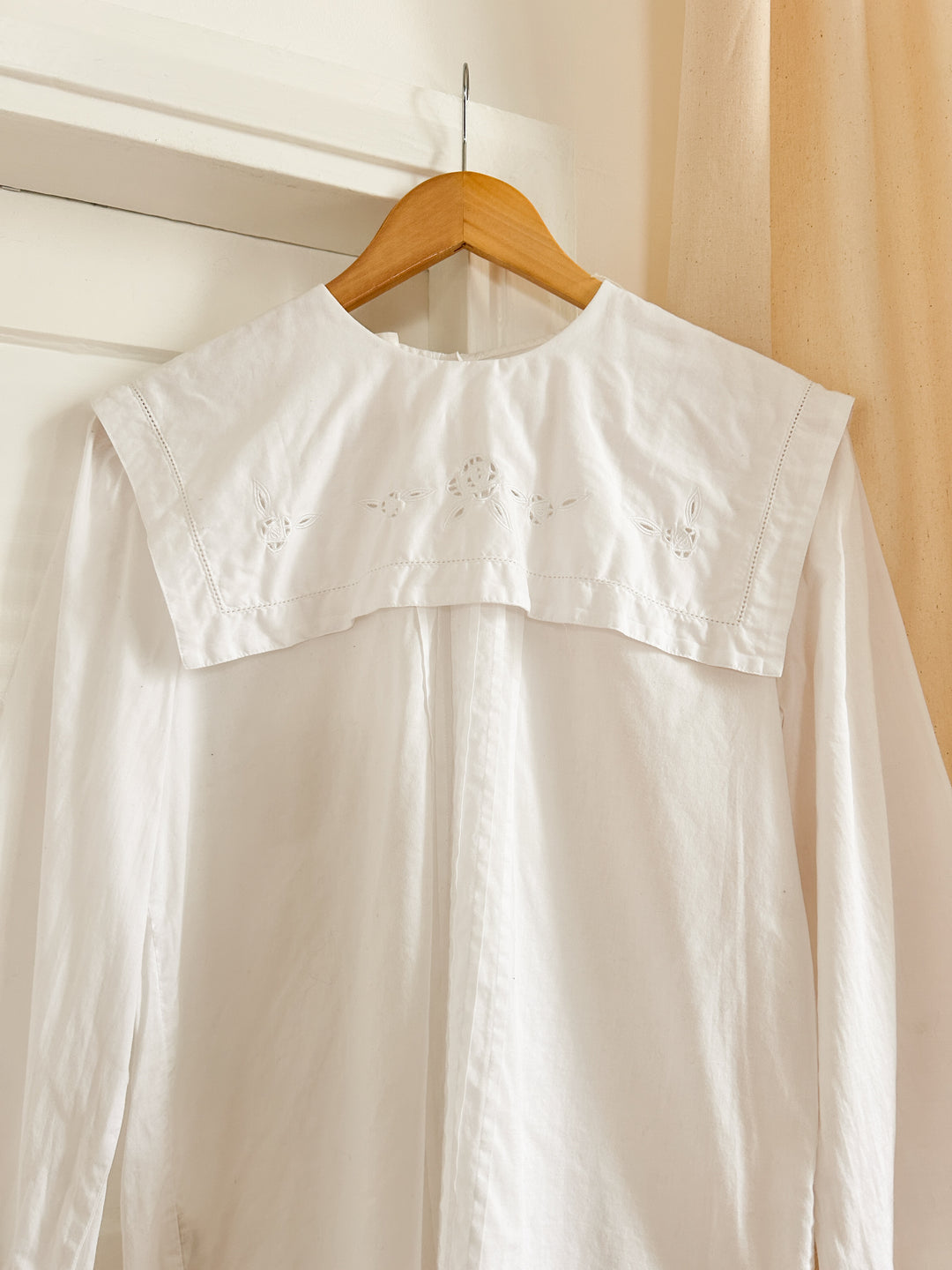 Emma white cotton 70s blouse