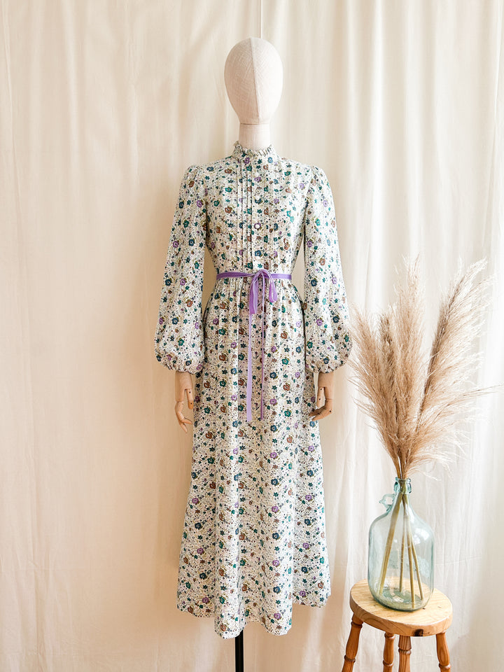 The Brook ~ stunning rare 1970s thick cotton floral prairie maxi dress