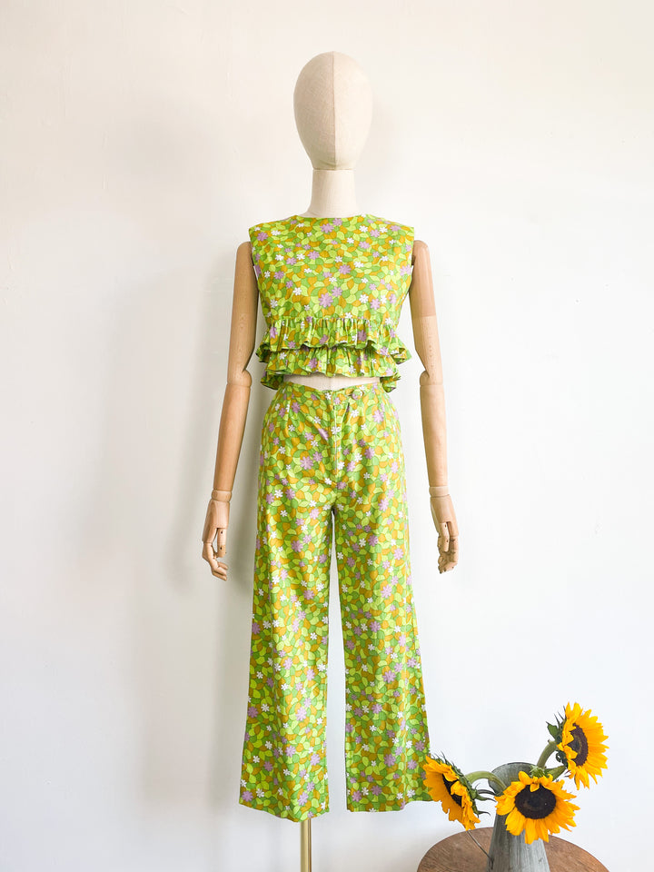 The Groovy Chic 60s Trouser Suit